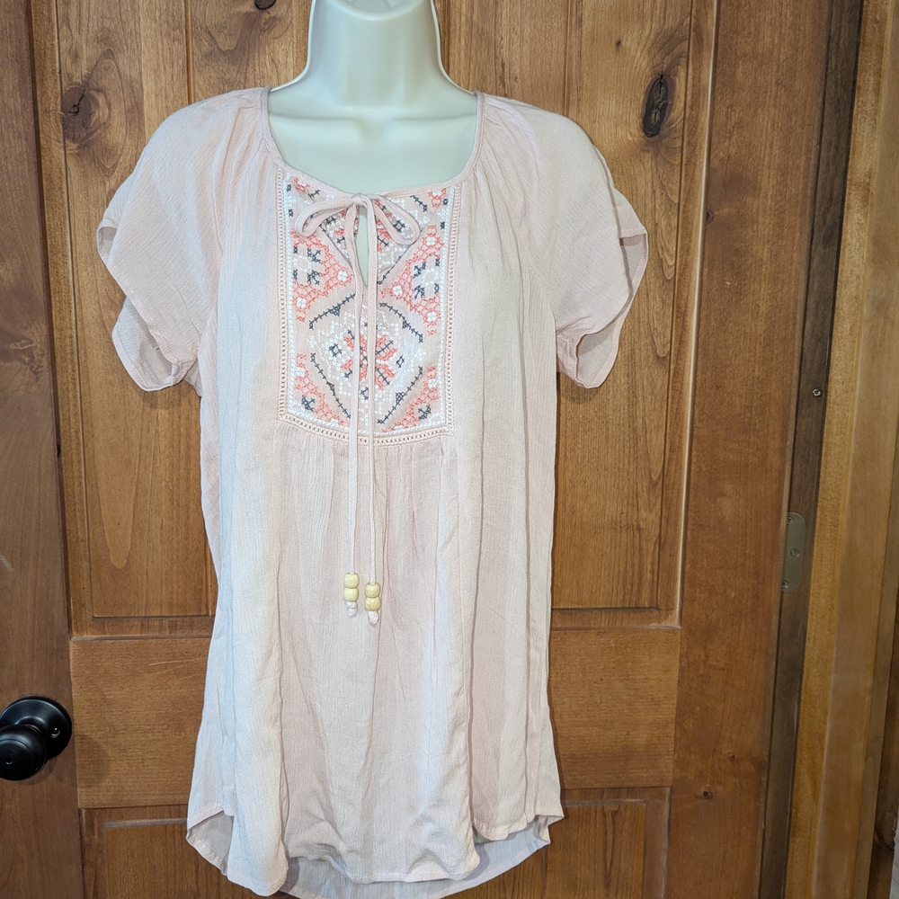 Live and Let Live Pink‎ Crocheted  Tunic Short Sleeve